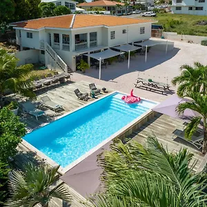 https://indigo-apartments-suites.comcaribbean.com