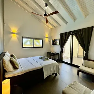 https://salt-apartments-bonaire.comcaribbean.com