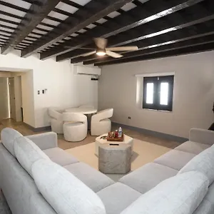 Flamenco Village Old Apartment San Juan